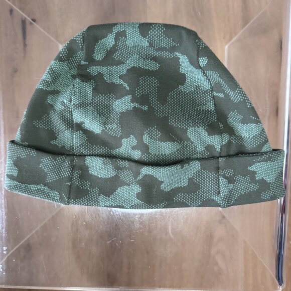 Cold Terrain Run Beanie – Camo – Performance Winter Hat – Perfect Condition - Picture 3 of 6